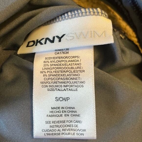 DKNY swim top with built in bra- EUC size small - Picture 3 of 3
